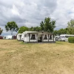 Campsite Comfort Wohnwagen Max 2 Erw U 2 Kd *