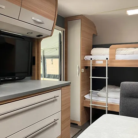 Comfort Wohnwagen Max 2 Erw U 2 Kd *