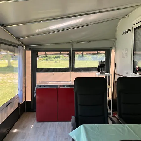 Comfort Wohnwagen Max 2 Erw U 2 Kd Campsite