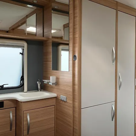 Campsite Comfort Wohnwagen Max 2 Erw U 2 Kd