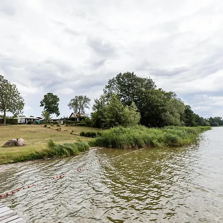 Comfort Wohnwagen Max 2 Erw U 2 Kd *