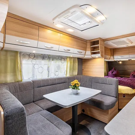 Κάμπινγκ Comfort Wohnwagen Max 2 Erw U 2 Kd Alt Zeschdorf