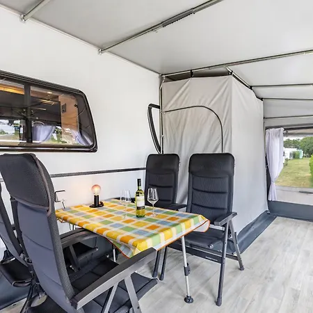 Κάμπινγκ Comfort Wohnwagen Max 2 Erw U 2 Kd *