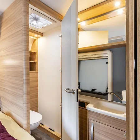 Comfort Wohnwagen Max 2 Erw U 2 Kd Alt Zeschdorf