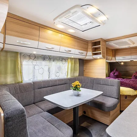 Κάμπινγκ Comfort Wohnwagen Max 2 Erw U 2 Kd